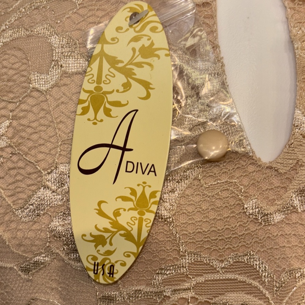 Adiva Top - Picture 7 of 8